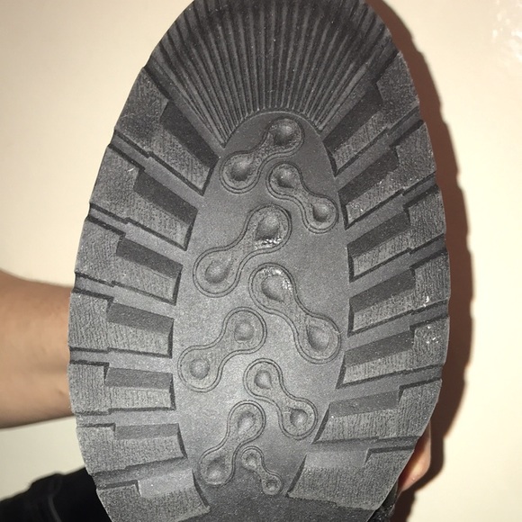 NEW WOMEN BOOTS WITH HEEL AND WARM LINING‼️ - Picture 4 of 5